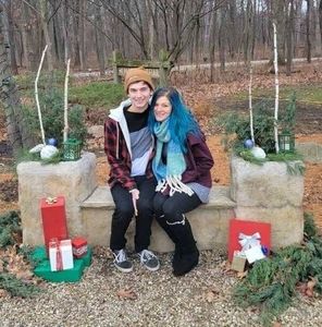 Meet your Posher, Addison